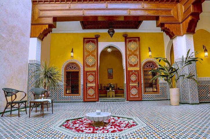Riad pour 2 personnes, avec piscine ainsi que jacuzzi et terrasse à Meknès - 4