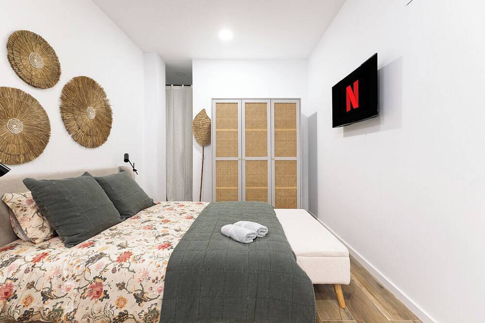 Apartamento entero, Loft reformado | Adaptado | Smart Tv | Ac | 3Pax | in Valencia, Costa de Valencia