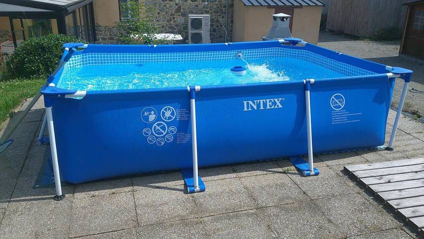 Location de vacances pour 8 personnes, avec piscine et jardin, animaux acceptés dans Saint-Aubin-du-Perron