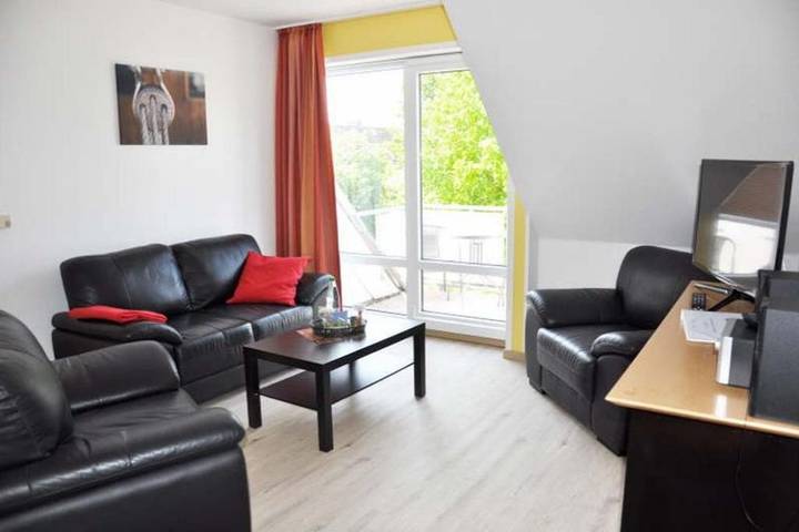 Ferienwohnung für 4 Personen, mit Balkon und Garten in Gollendorf