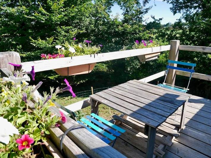 Location de vacances pour 7 personnes, avec vue et jardin à Paule
