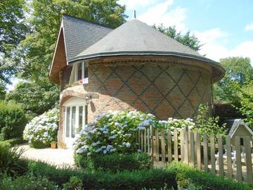 Gîte pour 2 personnes, avec jardin et vue à Bracquetuit