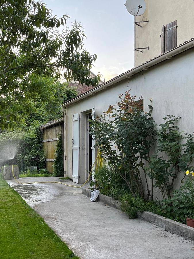 Gîte, avec Terrasse ainsi que Jardin et Vue à Coulommiers (Seine-et-Marne)