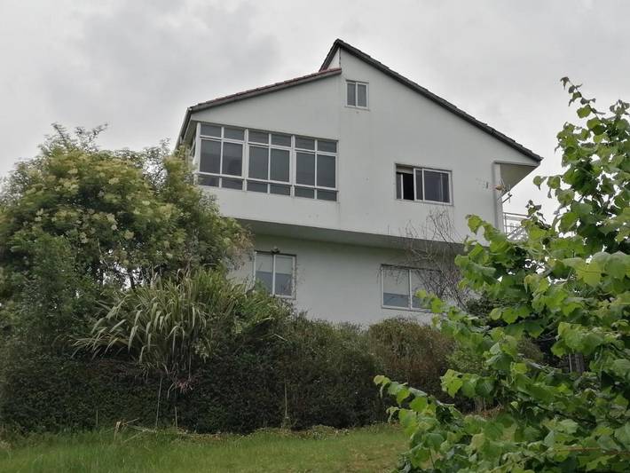 Apartamento para 10 personas, con Balcón y Terraza además de Jardín y Vistas en Celanova