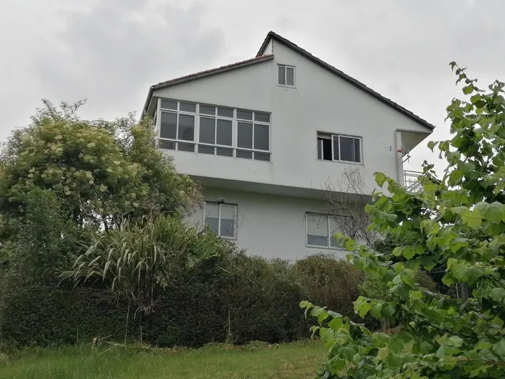 Casa de vacaciones para 10 personas, con balcón además de jardín y vistas - 1
