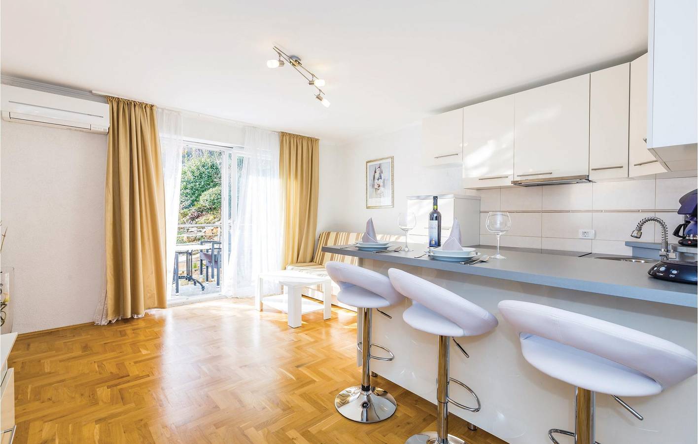 Ganze Ferienwohnung, Ferienwohnung für 4 Personen mit Terrasse in Moscenicka Draga, Opatija Riviera