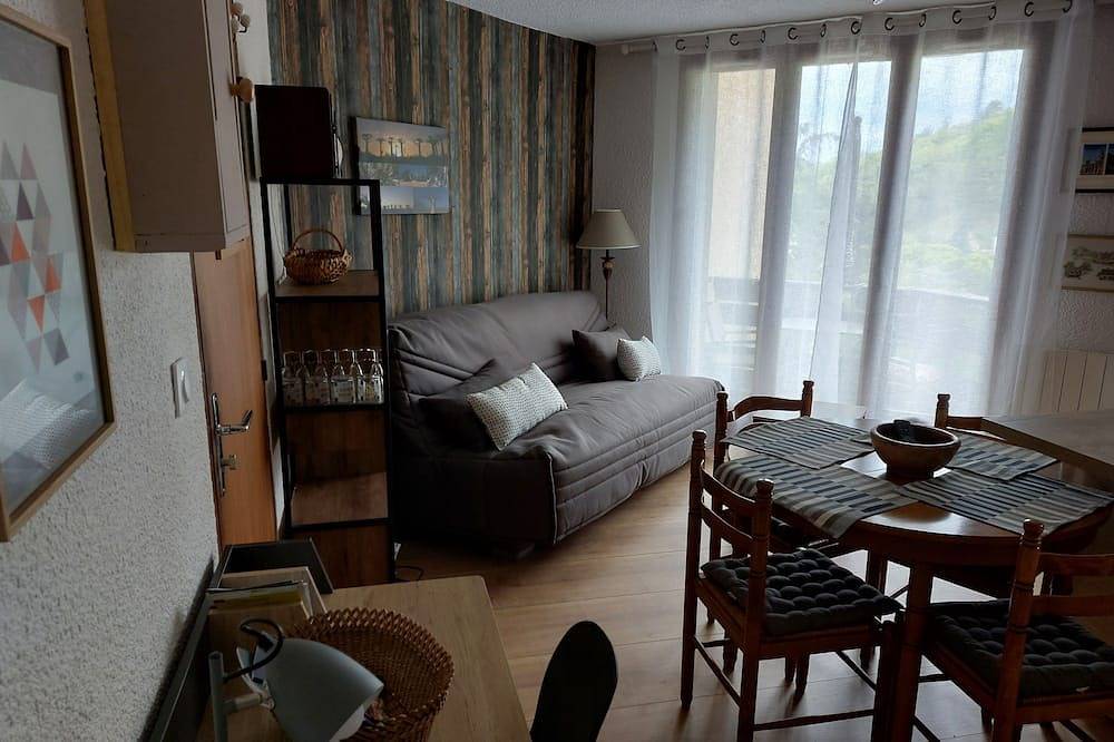 Entire apartment, Renovated apartment close to the lake in Embrun, Écrins National Park