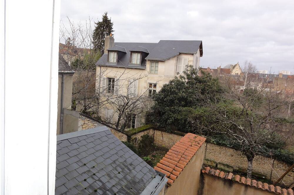 Ganze Wohnung, Poitiers Centre Cathédrale Studio 20 m² (215 sq. ft.) in Poitiers, Vienne