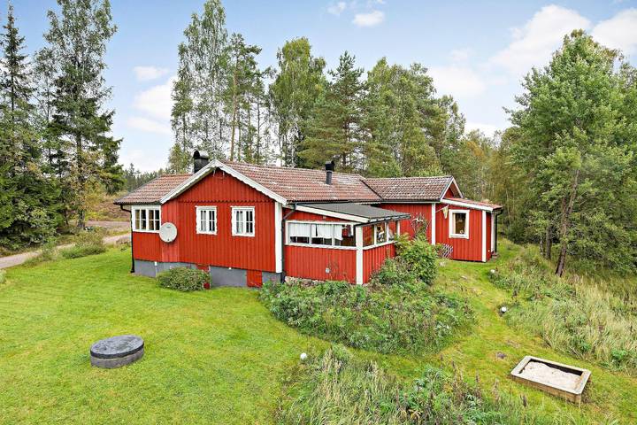 Bungalow für 6 Personen, mit Terrasse und Garten sowie Sauna in Schweden - 2