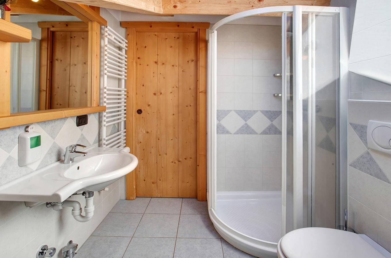 Appartement 'Baita dei ski app 5' met uitzicht op de bergen & Wi-Fi, foto 10