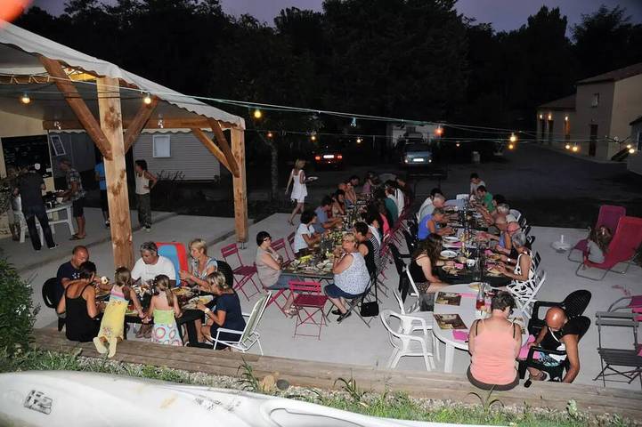 Camping pour 6 personnes à Chauzon - 4