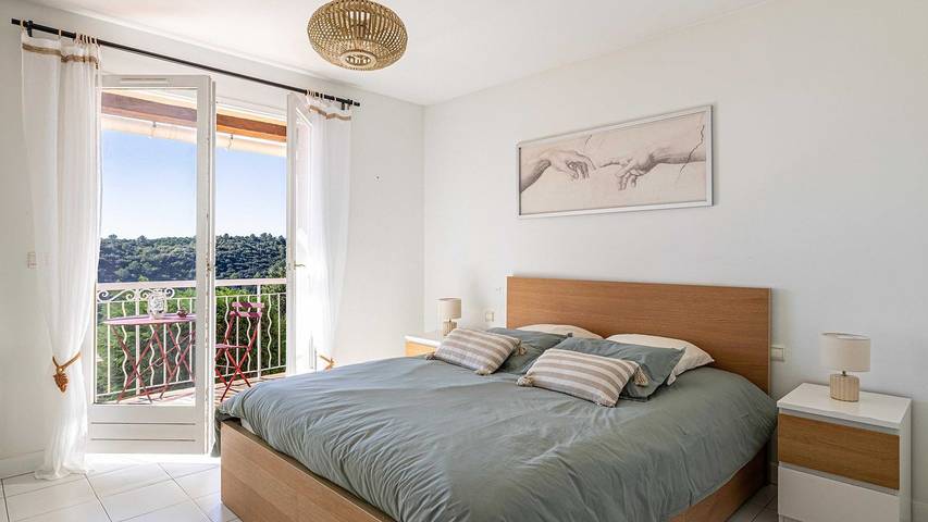 Gîte pour 11 personnes, avec piscine à Biot - 3