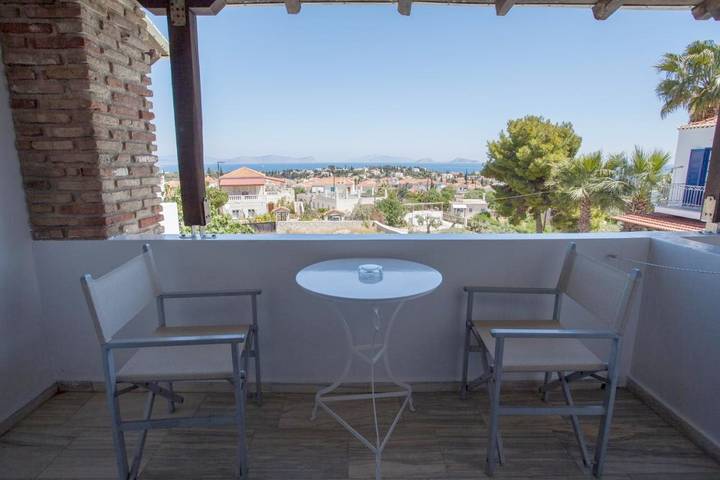 Maison d’hôte pour 2 personnes, avec jardin ainsi que piscine et vue dans Spetses - 3