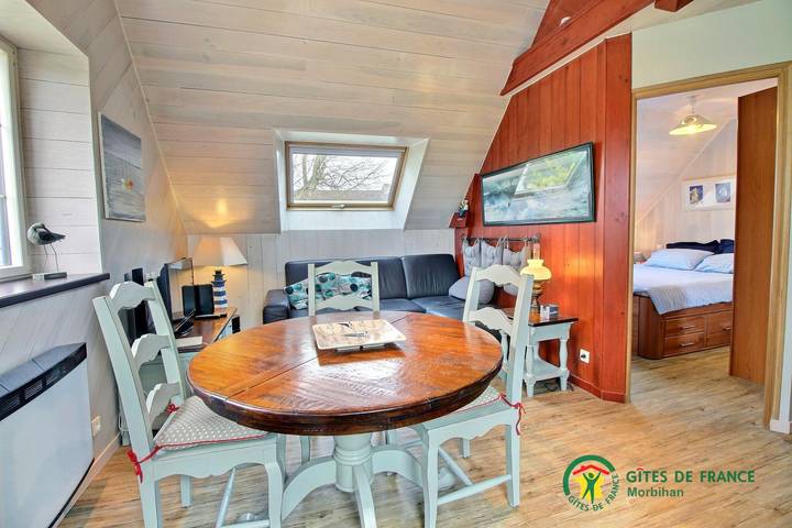 Gîte pour 2 personnes, avec terrasse dans Theix-Noyalo - 4