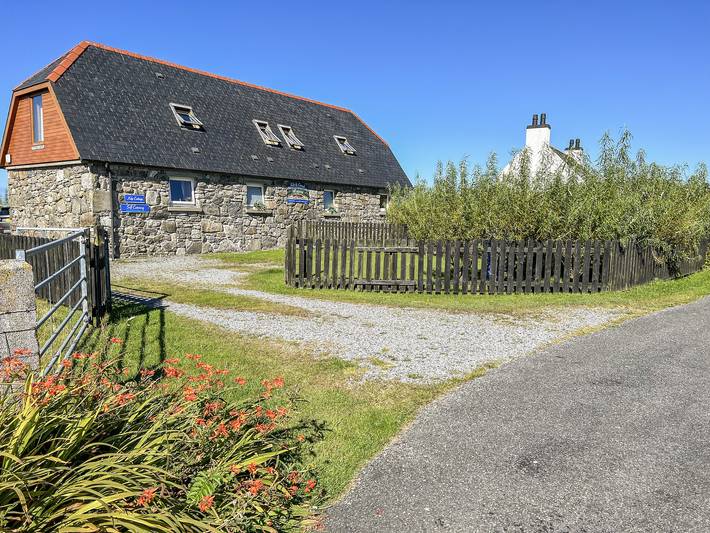 Glamping for 4 people, with garden, with pets in Outer Hebrides