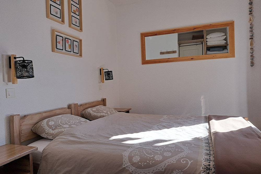 Appartement entier, 2 Pièces 35m² 4 Pers avec Wifi parking couvert au pied des remontées in Vénosc, Les Deux Alpes