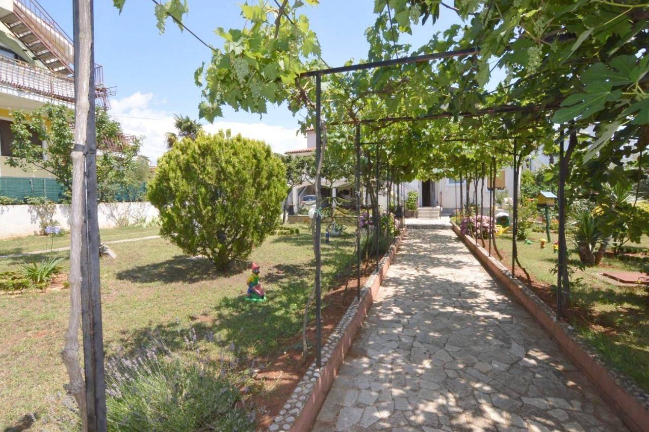 Apartment with Balcony in Poreč, Grad Poreč