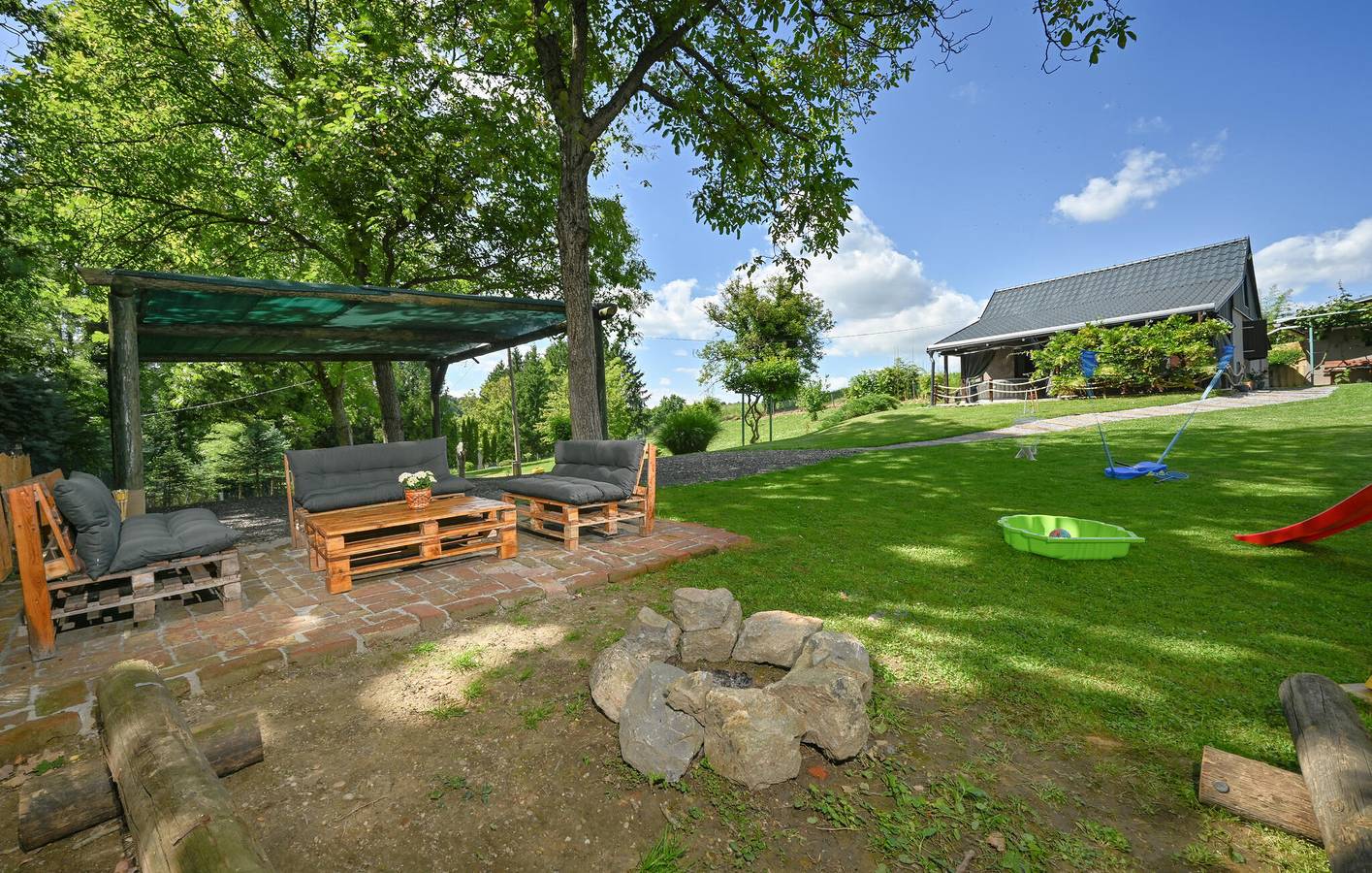 Gemütliche 1-Zimmer-Wohnung mit Terrasse, Grill, WLAN und Parkplatz in Bjelovar-Bilogora