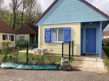 Gîte pour 6 personnes, avec terrasse ainsi que jardin et vue sur le lac dans Marne