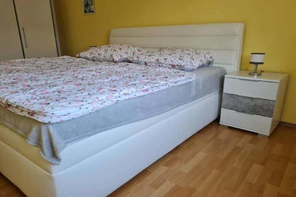 Ganze Wohnung, Ferienwohnung 'Erzgebirgsblick' in Bernsbach, Lauter-Bernsbach