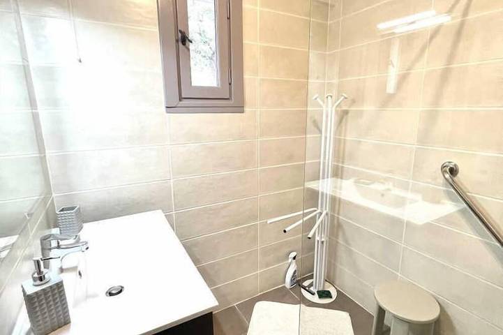 Location de vacances pour 2 personnes, avec jardin, animaux acceptés à Villeneuve-Minervois - 4