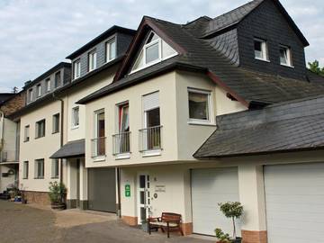 Gîte pour 2 personnes, avec vue et jardin à Ernst