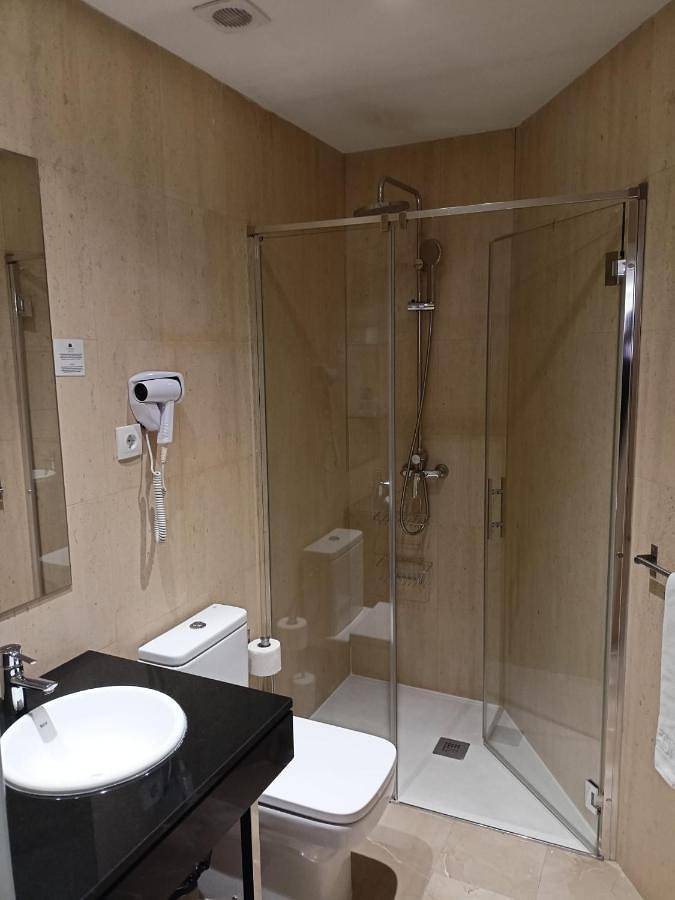 Maison d’hôte pour 2 personnes, avec vue ainsi que jardin et piscine à Madrid - 3