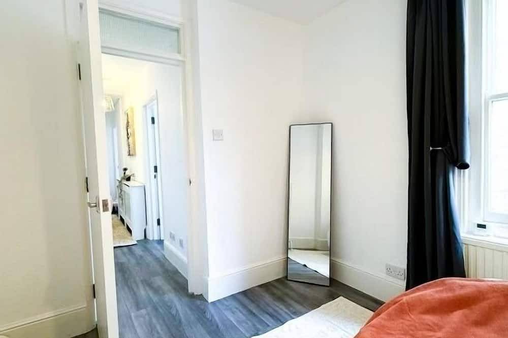 Entire apartment, Stylish Westbrook Apartment in Botany Bay, Kent