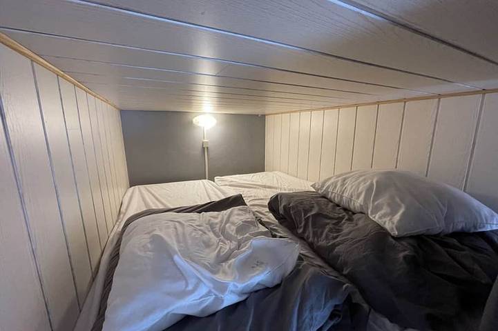 Appartement entier, Studio rénové au pied des pistes, idéal pour 4 pers, avec WiFi, animaux acceptés, casier à skis inclus in Le Lioran, Laveissière