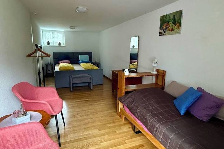 Geheel appartement, Stähli-Huus Appartement/Fewo 3-Bettwohnung in Matten bei Interlaken, Meer van Thun