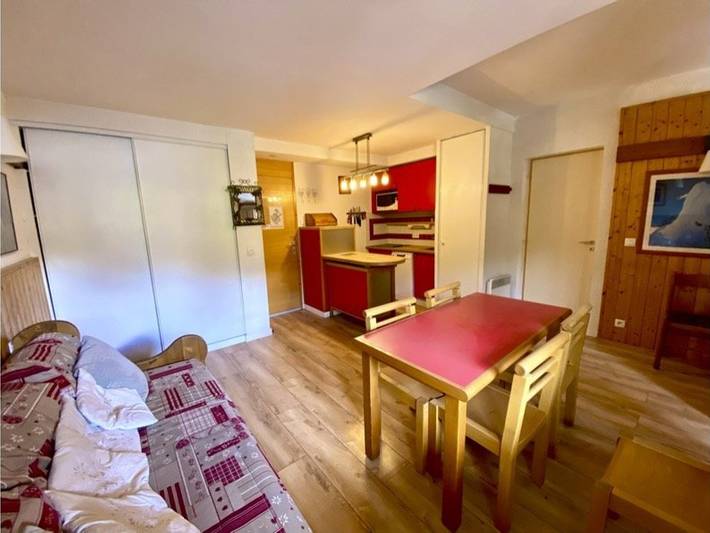 Appartement de vacances pour 6 personnes, avec balcon et piscine