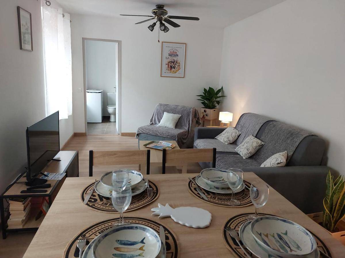Appartement entier, One-Bedroom Apartment in Mandelieu-la-Napoule, Massif de l'Esterel