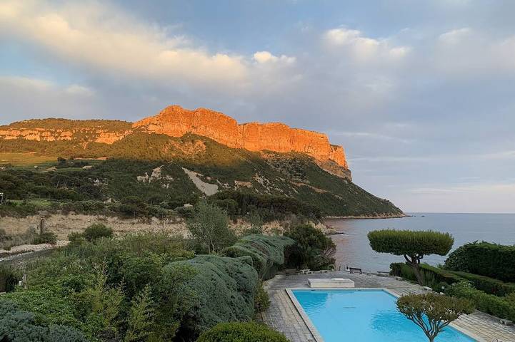Ferienwohnung für 4 Personen, mit Balkon und Pool, mit Haustier in Cassis