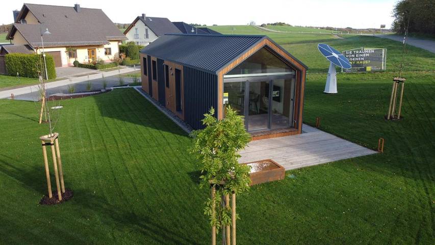 Ferienhaus für 3 Personen, mit Terrasse und Garten in Peterswald-Löffelscheid