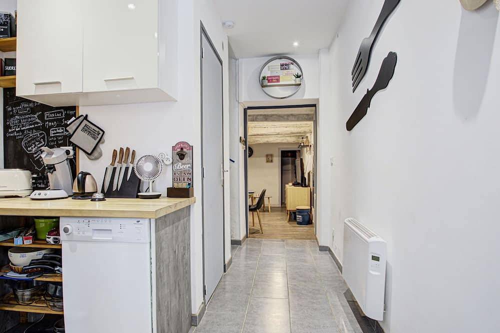 Beautiful  villa for 6 people with A/C, Wifi, Tv and parking in Saint-Hippolyte (Languedoc-Roussillon), Côte d'Améthyste