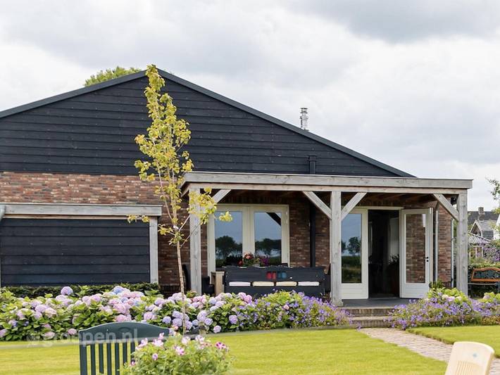 Location de vacances pour 14 personnes, avec terrasse, adapté aux familles dans Rosmalen