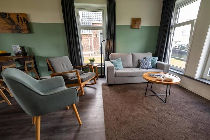 Ferienhaus für 6 Personen, mit Terrasse und Garten sowie Ausblick in Friesland - 3