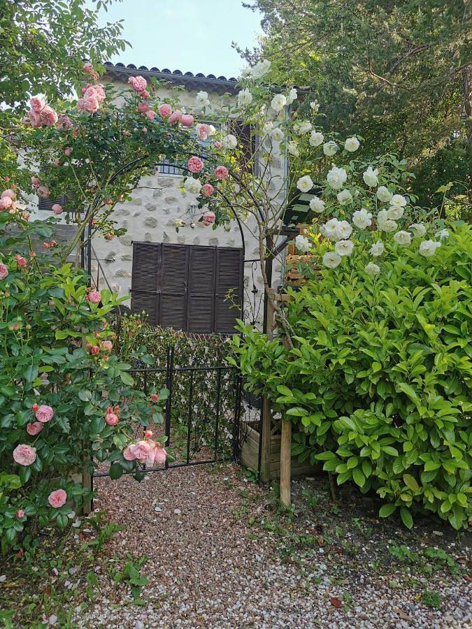 Gîte pour 4 personnes, avec vue et jardin à Entrevaux