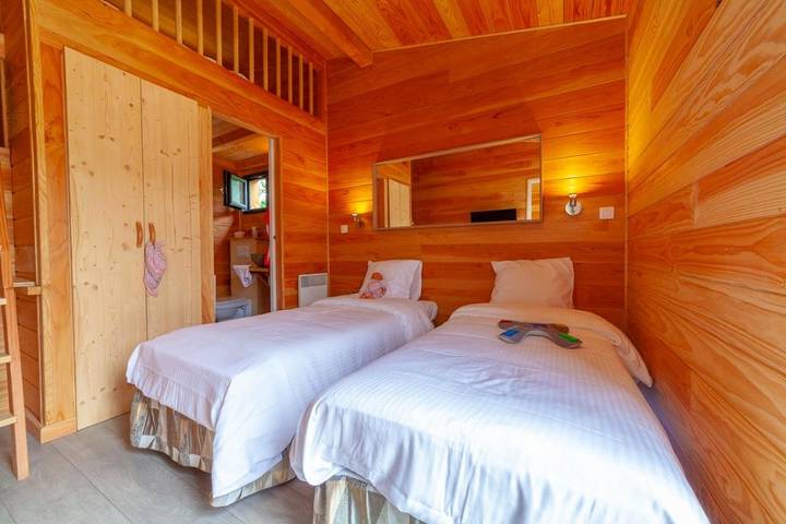 Hôtel pour 4 personnes, avec Balcon et Terrasse ainsi que Jardin et Bassin pour enfant à Martres-Tolosane