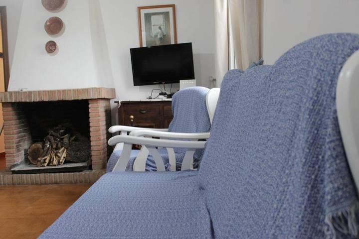 Casa rural para 9 personas, con piscina además de vistas y jardín, Se admiten mascotas en Higuera de la Sierra - 4