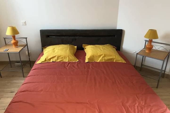 Gîte pour 6 personnes, avec terrasse et jardin, animaux acceptés dans La Roche-Jaudy - 2