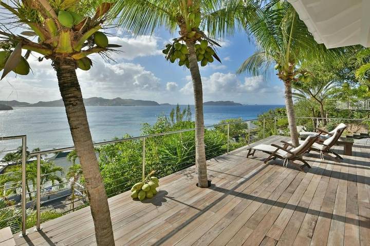 Villa pour 6 personnes, avec vue et jardin ainsi que piscine et balcon, animaux acceptés dans Saint-Barthélemy