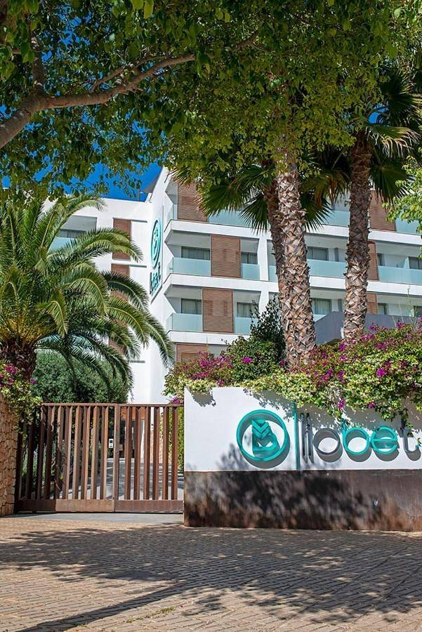 Aparthotel para 2 personas, con jardín y piscina - 1