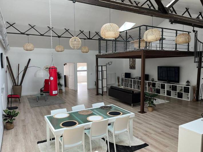 Appartement de vacances pour 6 personnes, avec Terrasse ainsi que Jacuzzi et Vue à Senlis