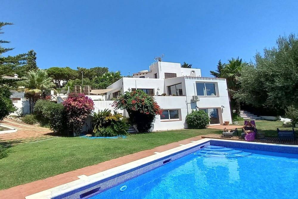 Magnificent villa with swimming pool and stunning beach views on Barcelona Coast in Sant Pol de Mar, Costa del Maresme
