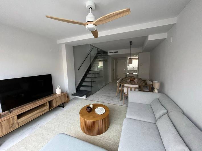 Casa de huéspuedes para 8 personas, con balcón/terraza y piscina en la Costa Blanca