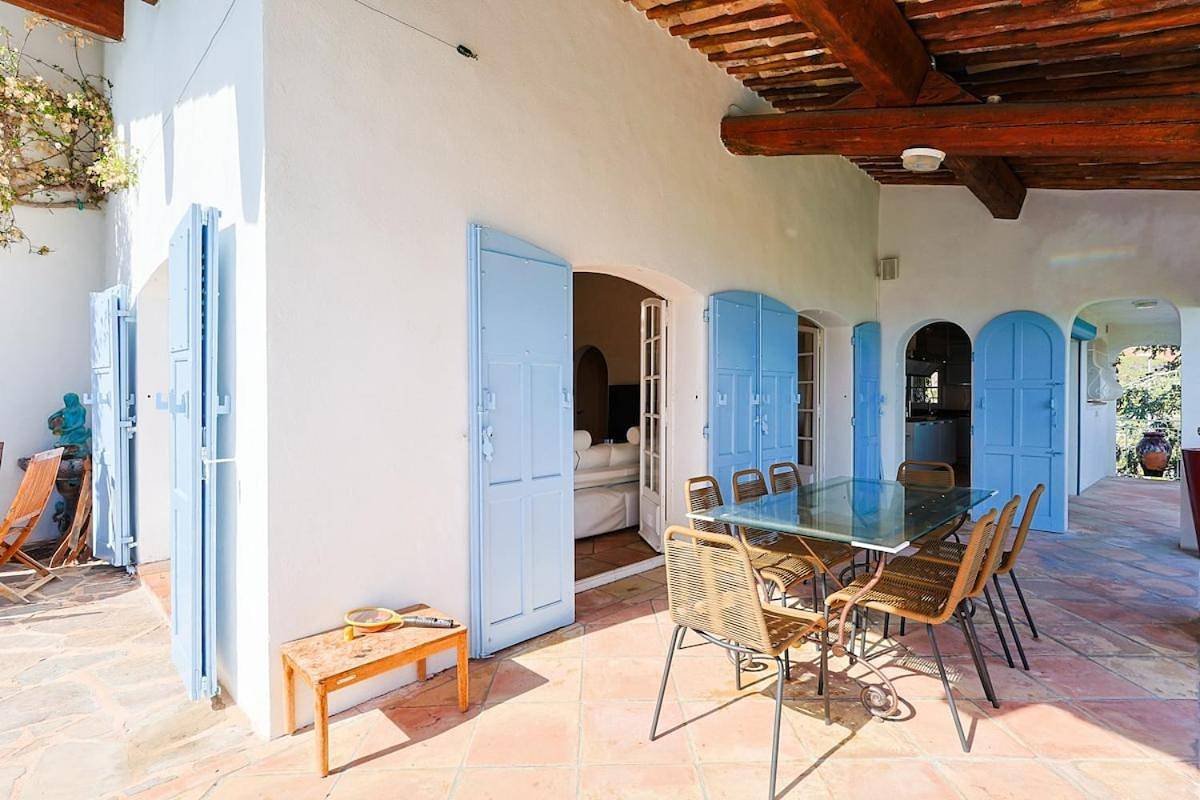 Villa avec vue panoramique et piscine à Saint-Raphael in Saint-Raphaël, Massif de l'Esterel