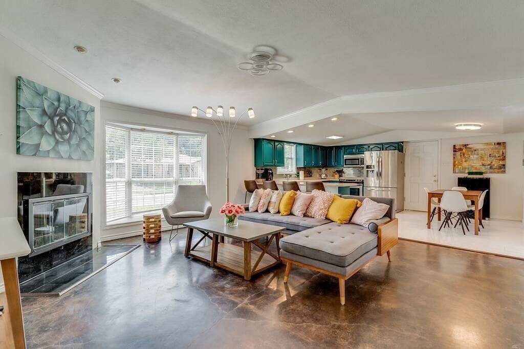 Serene 5Br/2B Home with Pool, Hot Tub & Fire Pit in Irving, Dallas County