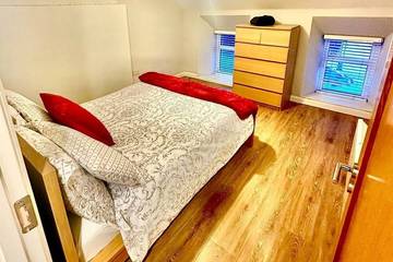 Holiday Home for 5 People in Eyre Square, Galway, Photo 1