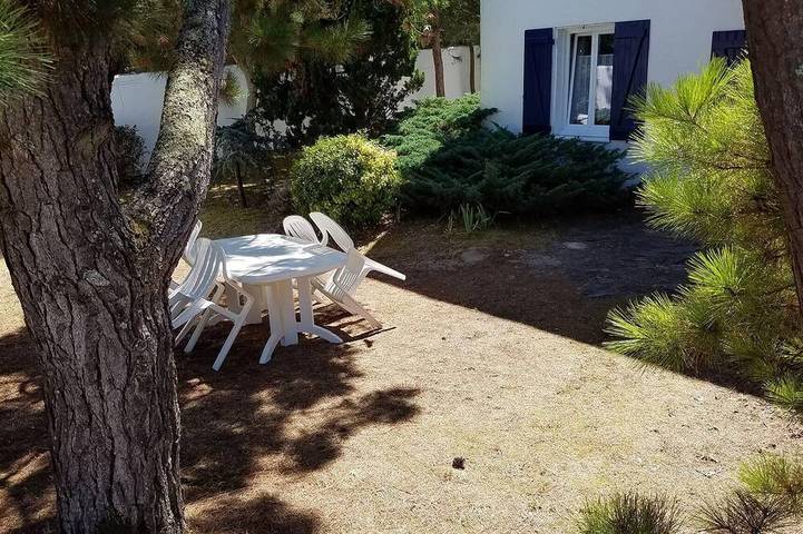 Location de vacances pour 6 personnes, avec jardin à Noirmoutier